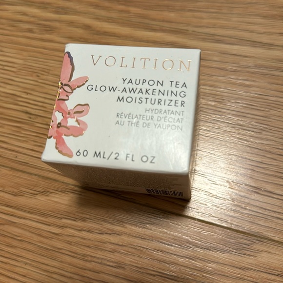 Volition Other - 5/75$    Volition Yaupon Tea Glow Awakening moisturizer